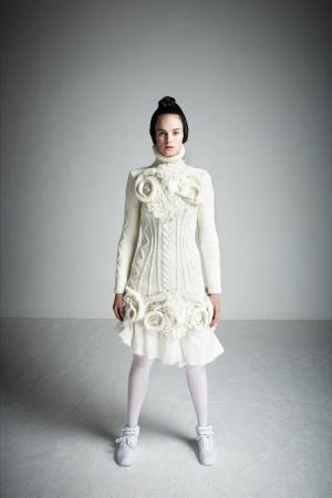 awake-by-natalia-alaverdian-fall-winter-2013-8-white-knit-dress