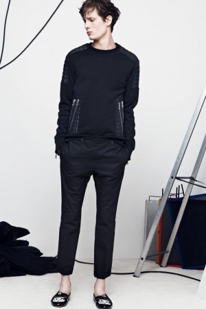 balmain-spring-summer-2014-menswear-black-sweater