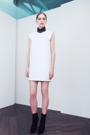 camilla-and-marc-fall-winter-2013-2014-ready-to-wear-simple-white-dress