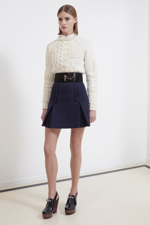 carven-pre-fall-2014-2015-white-sweater
