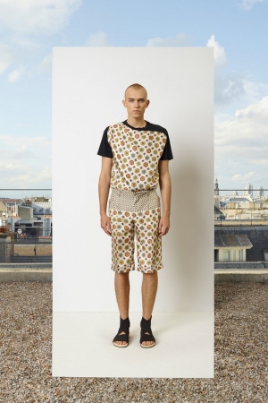 jean-paul-gaultier-spring-summer-2014-menswear-digital-printted-sport-costume
