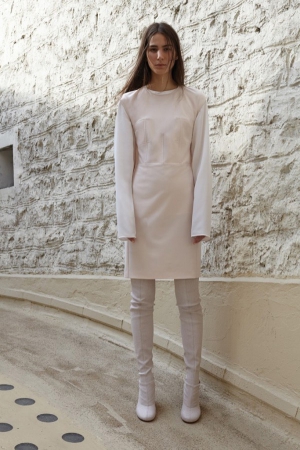 maison-martin-margiela-resort-2014-pink-powder-dress-white-sleeves-heels