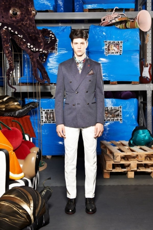 moschino-spring-summer-2014-menswear-white-pants-jacket