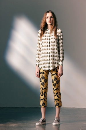 mother-of-pearl-autumn-winter-2013-2014-silk-blouse-bees-trousers-technic-print